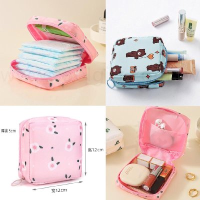 可當衛生棉收納包或化妝包使用